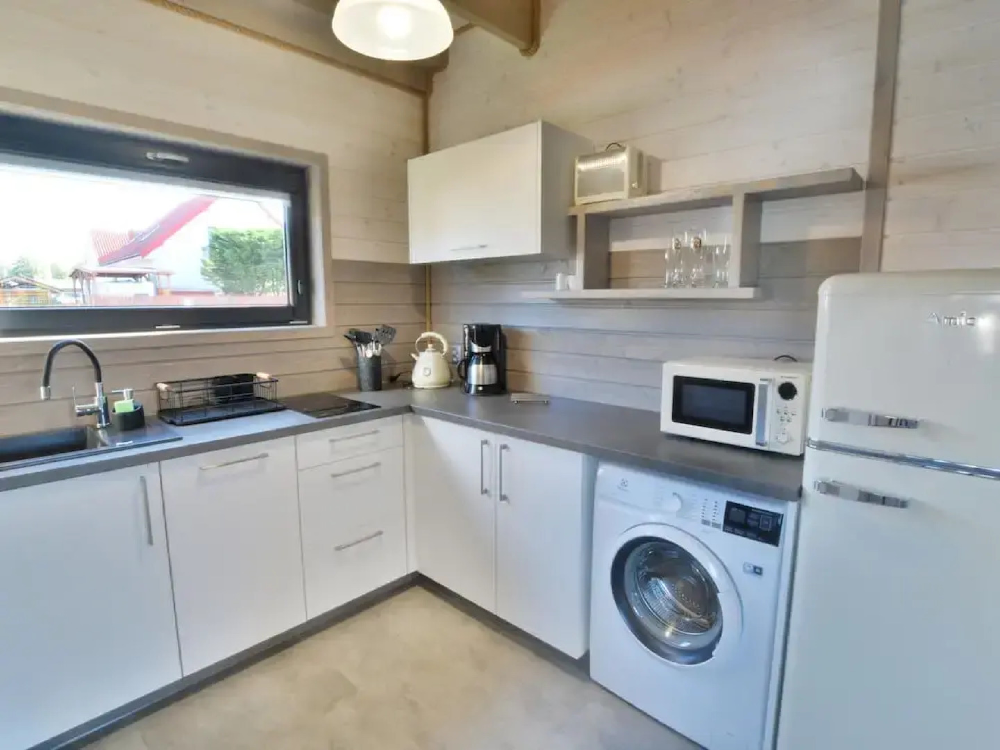 Cottage in Sianozety Near the Beach