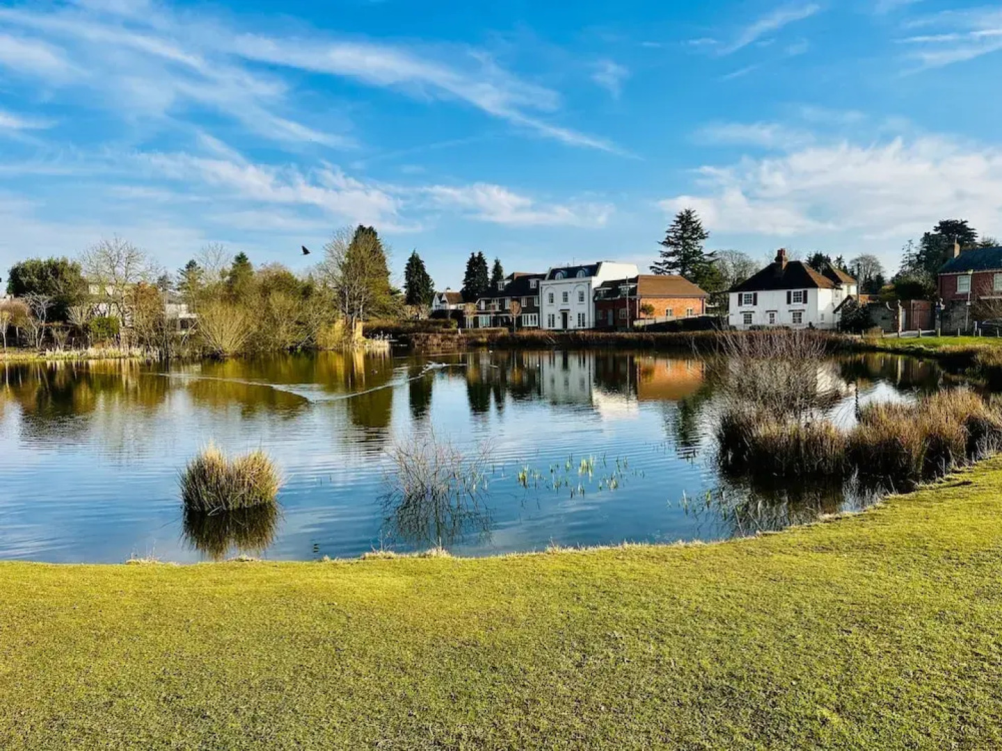 Gerrardscross-sleeps4-parking-petfriendly-wembley