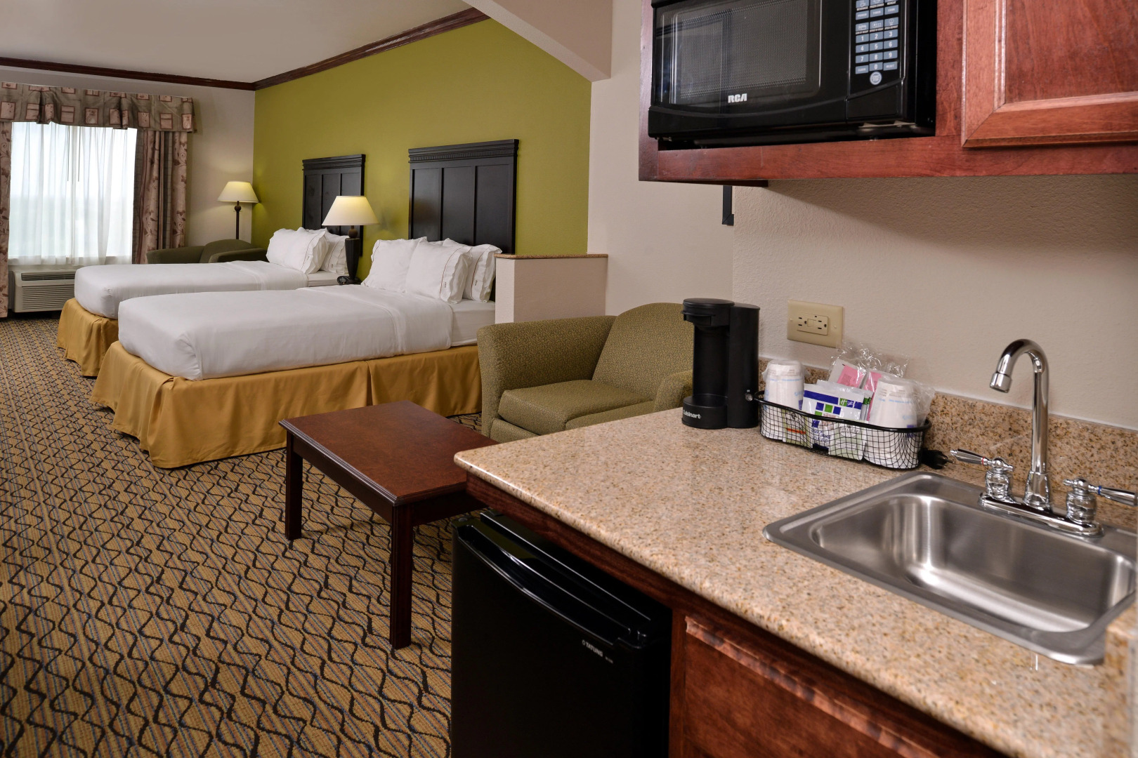 Holiday Inn Express Hotel & Suites Sherman Highway 75 by IHG