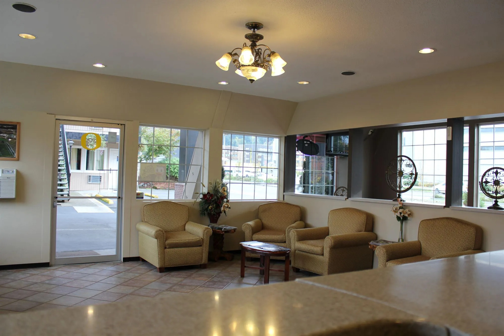 University Inn & Suites