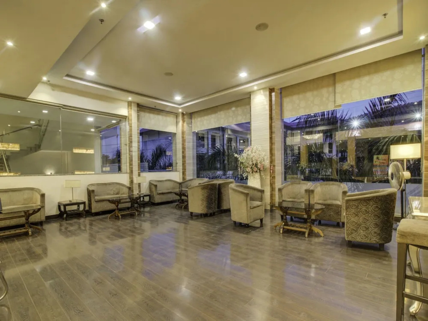 OYO 3575 The Wave International