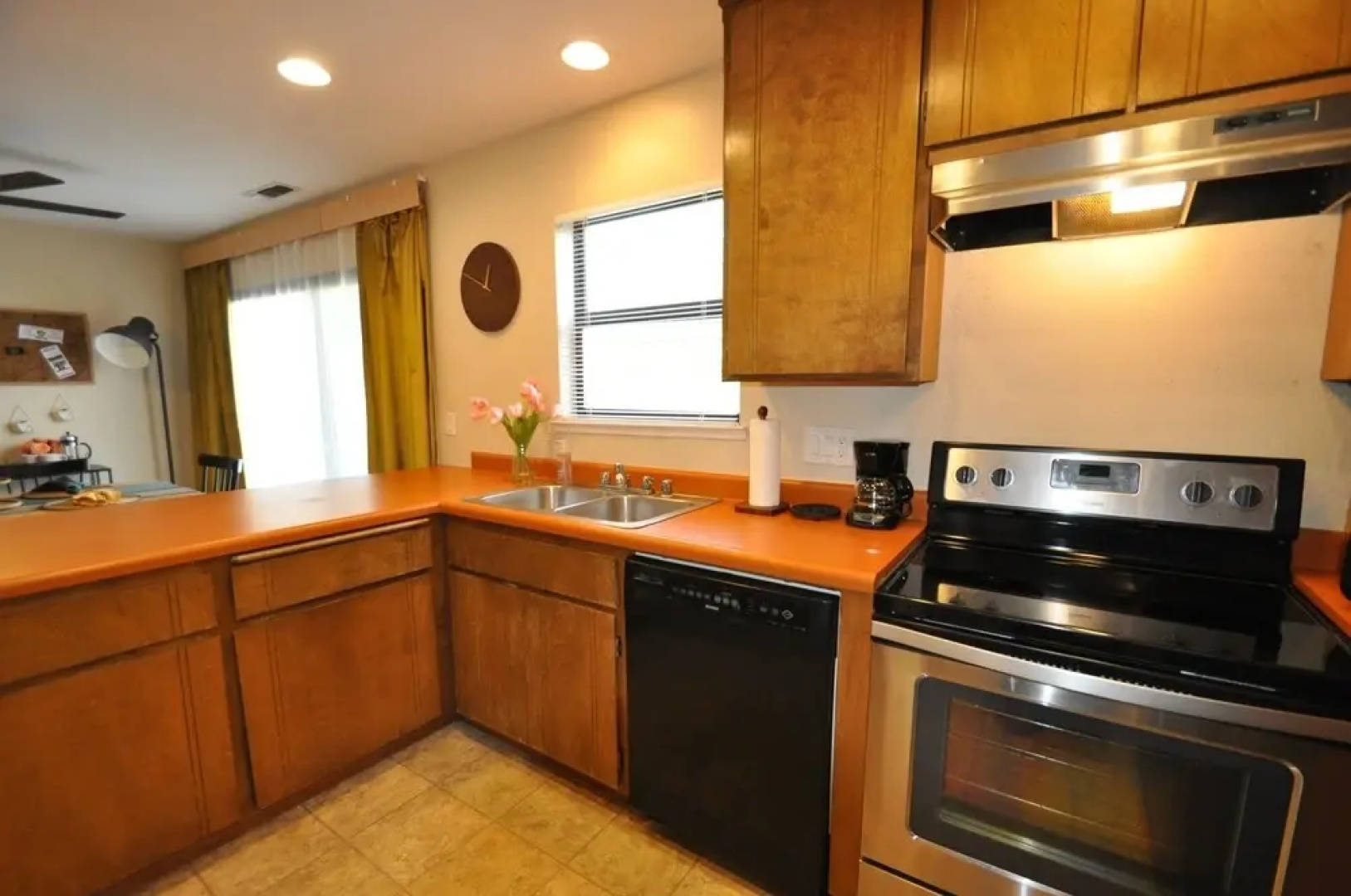 Gnome and Creek Condo - Two Master Suites for a Perfect Couples Yosemite Getaway by Yosemite Region Resorts