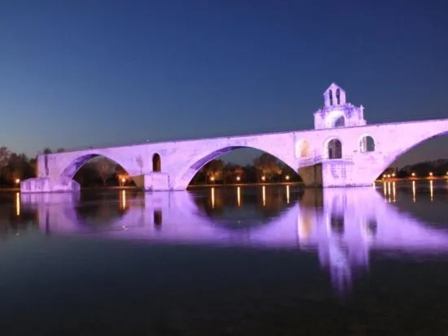 A la terrasse dAvignon