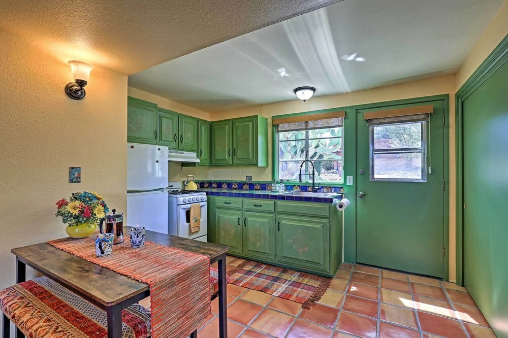 Modern Green Valley Condo - Near National Park!