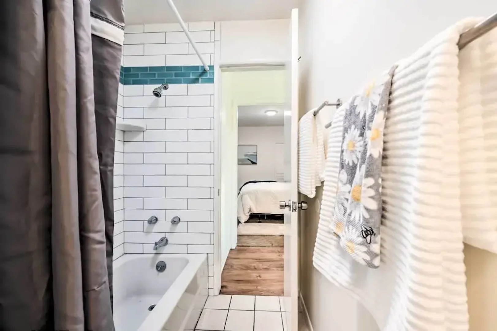 Quiet Carpinteria Cottage By Town & Beaches