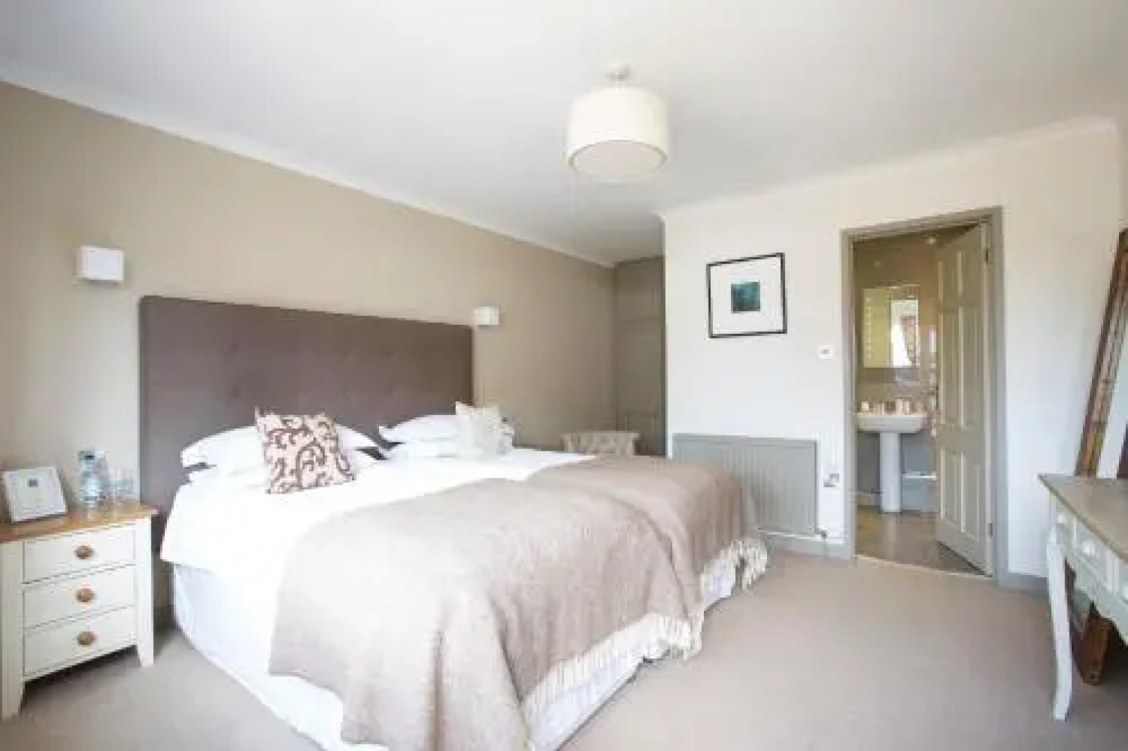 The Tytherleigh Arms