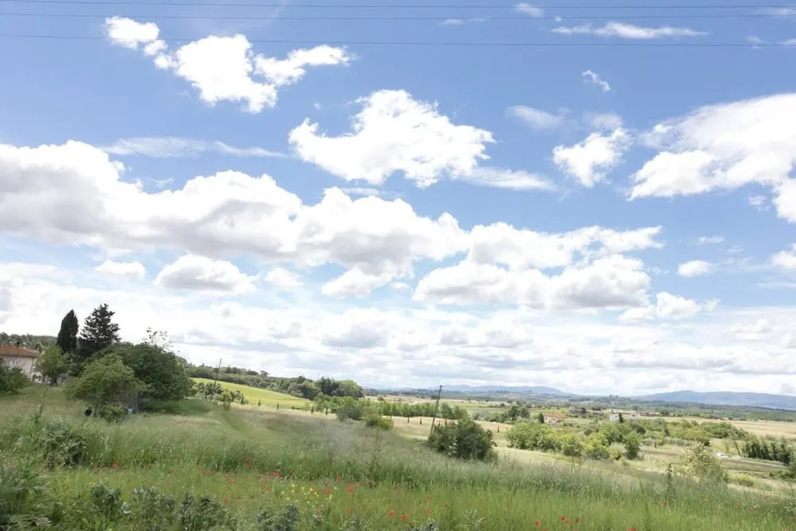 ALTIDO Tuscany countryside