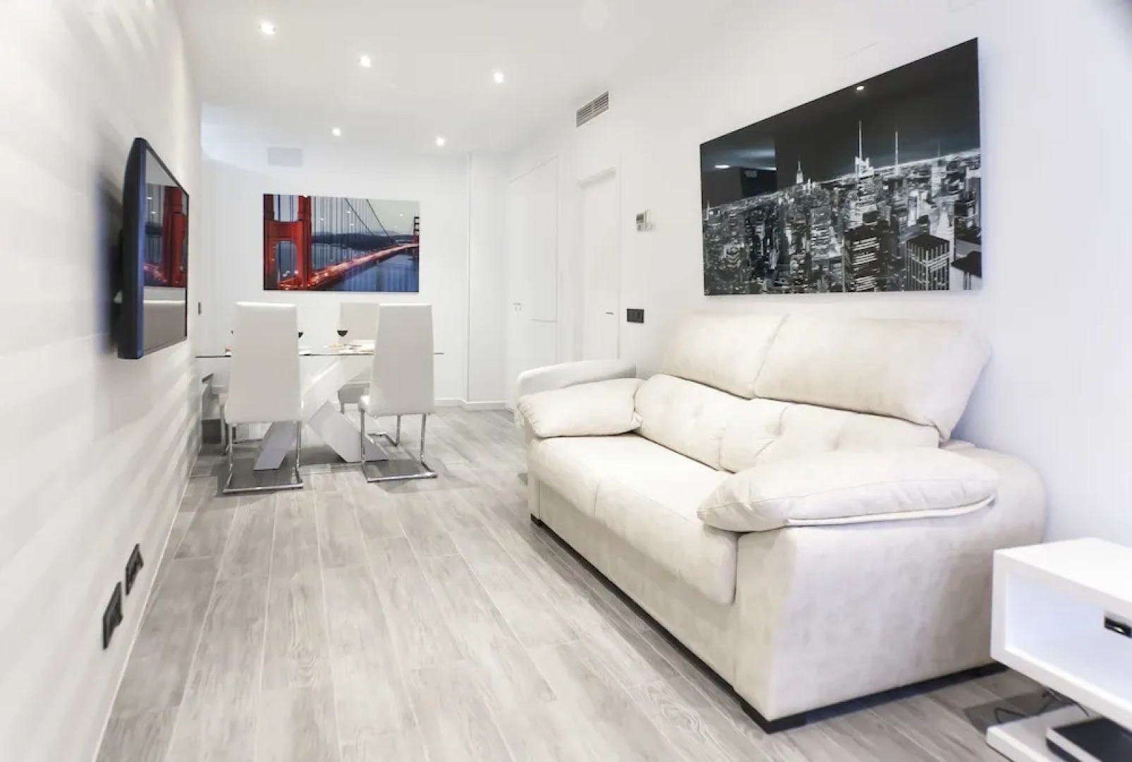 Goles Deluxe with parking