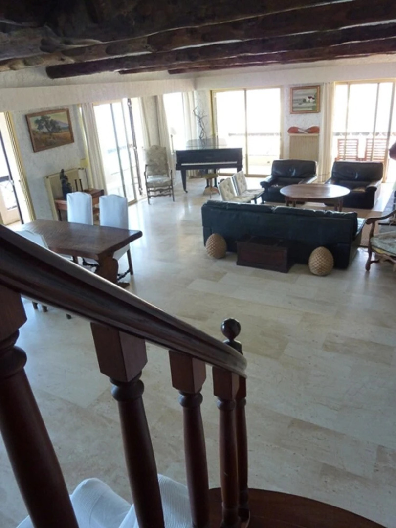 House With 4 Bedrooms in Centuri, With Wonderful sea View, Furnished T