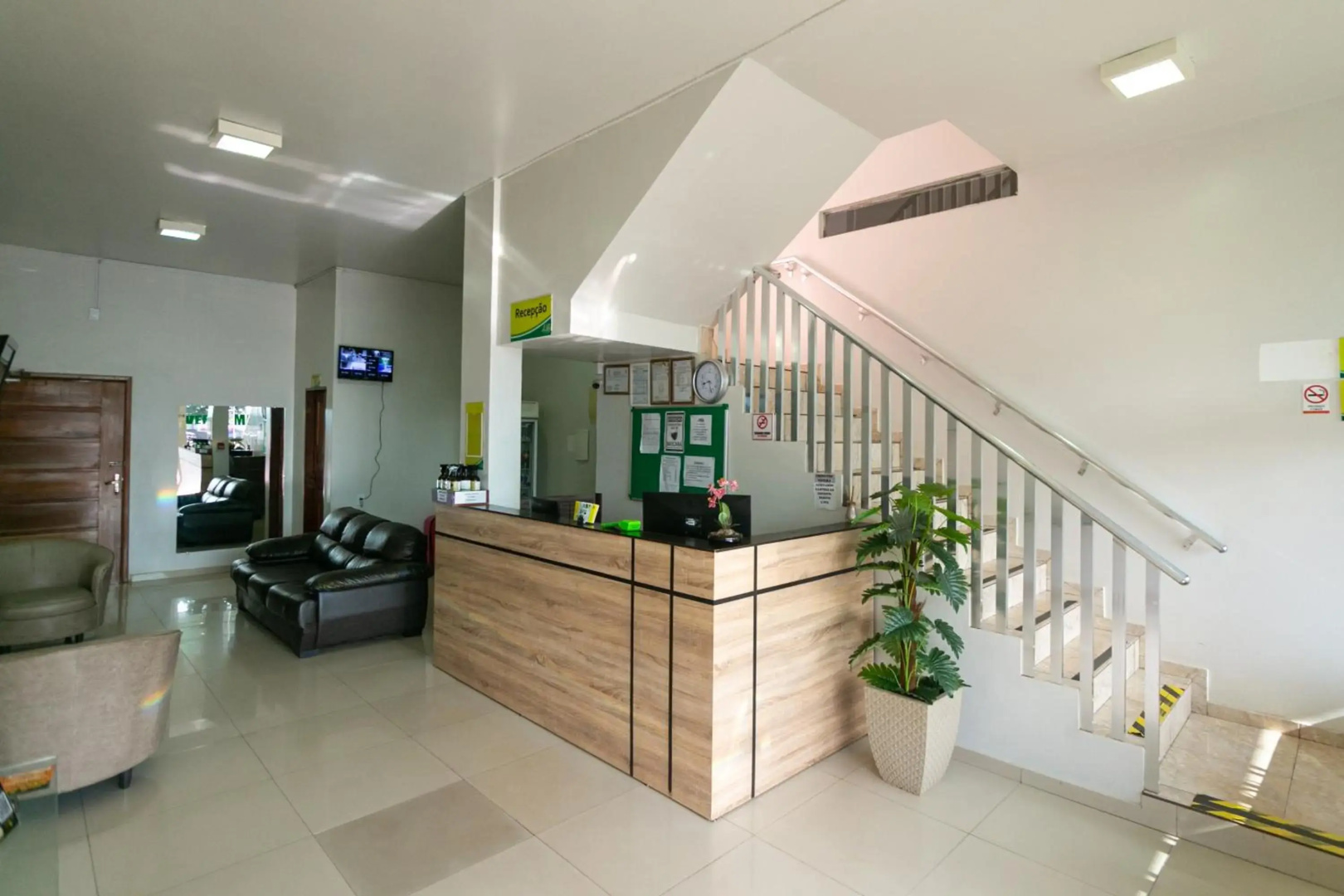 Hotel Verde Mares