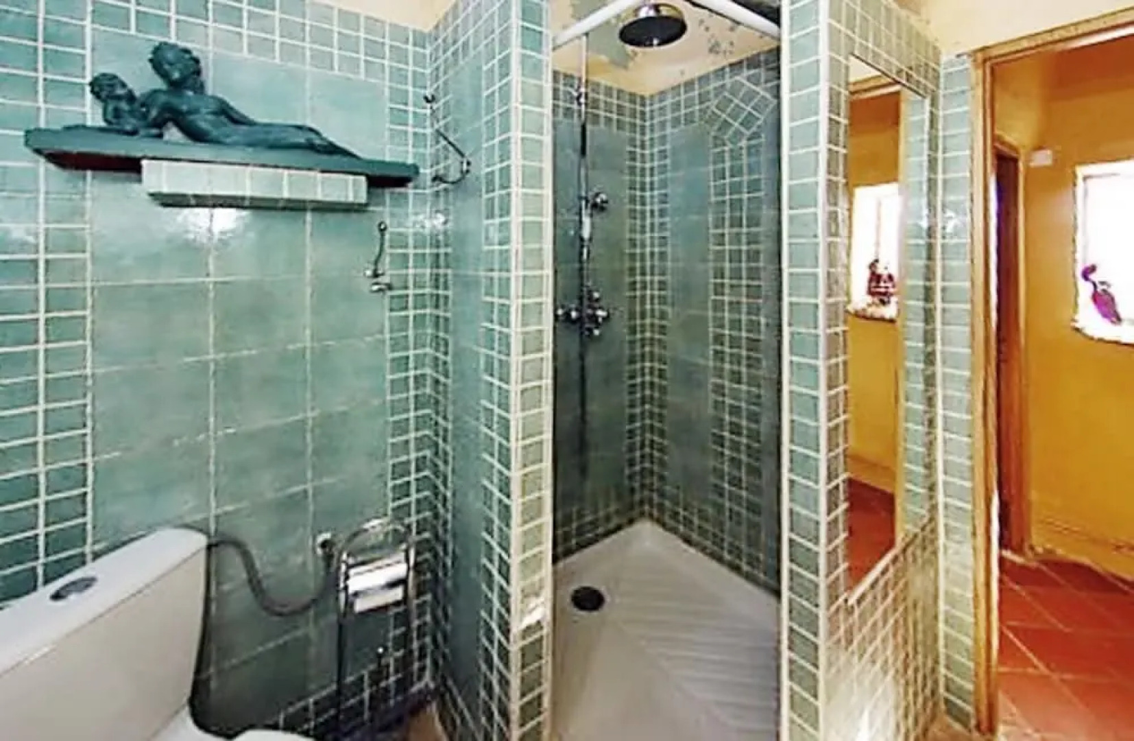 House With 6 Bedrooms in Vaugines, With Private Pool, Furnished Garden