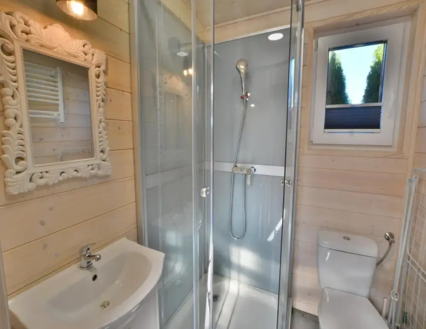 Comfortable Holiday Home With a Terrace, Ustronie