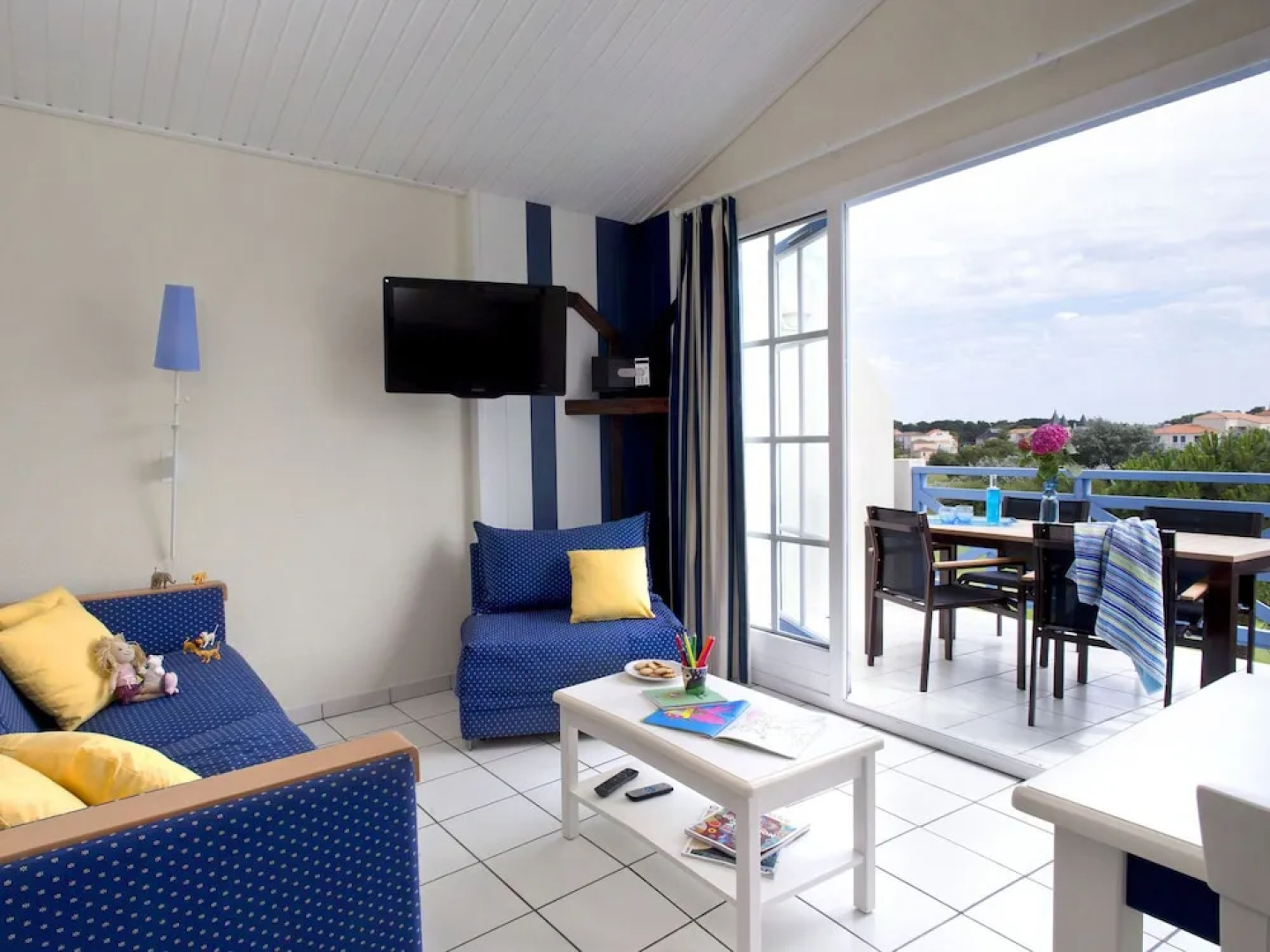 Stylish Apartment Located Near a Lake in the Vendée