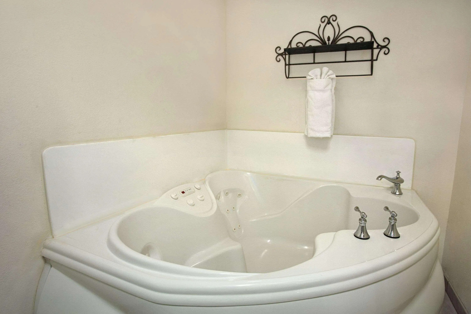 Red Lion Inn & Suites Lemoore