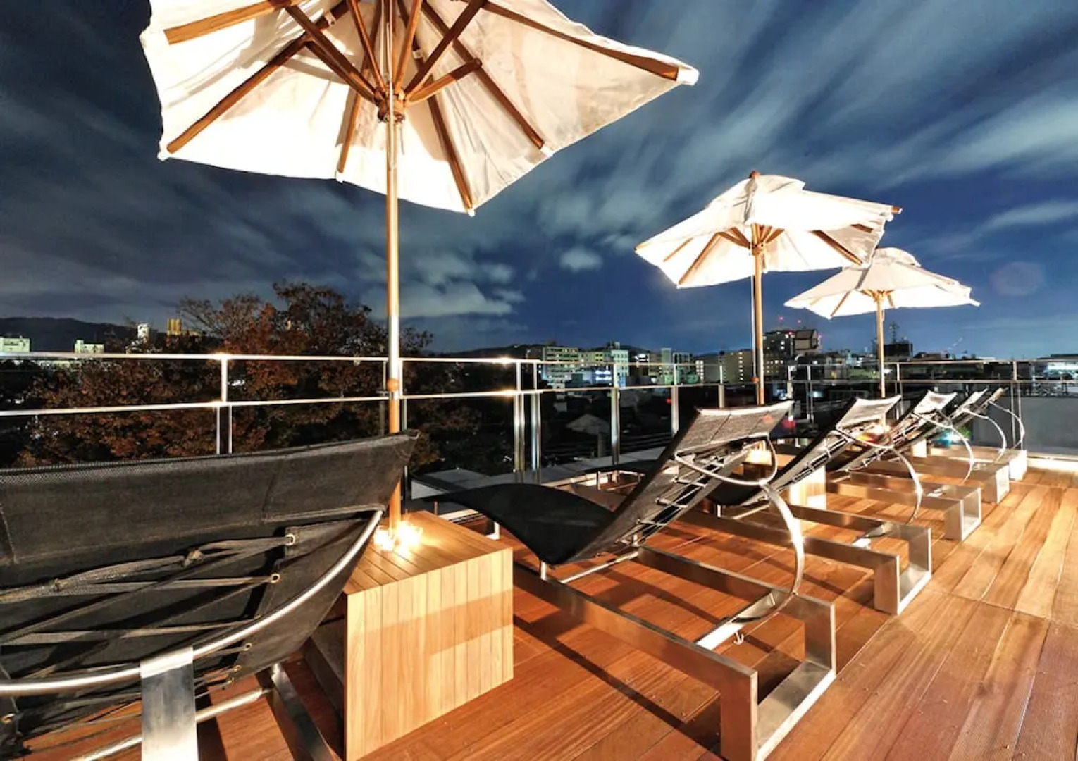 Отель The Screen