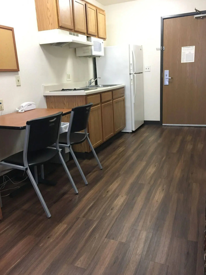 Inland Suites Lamar Street