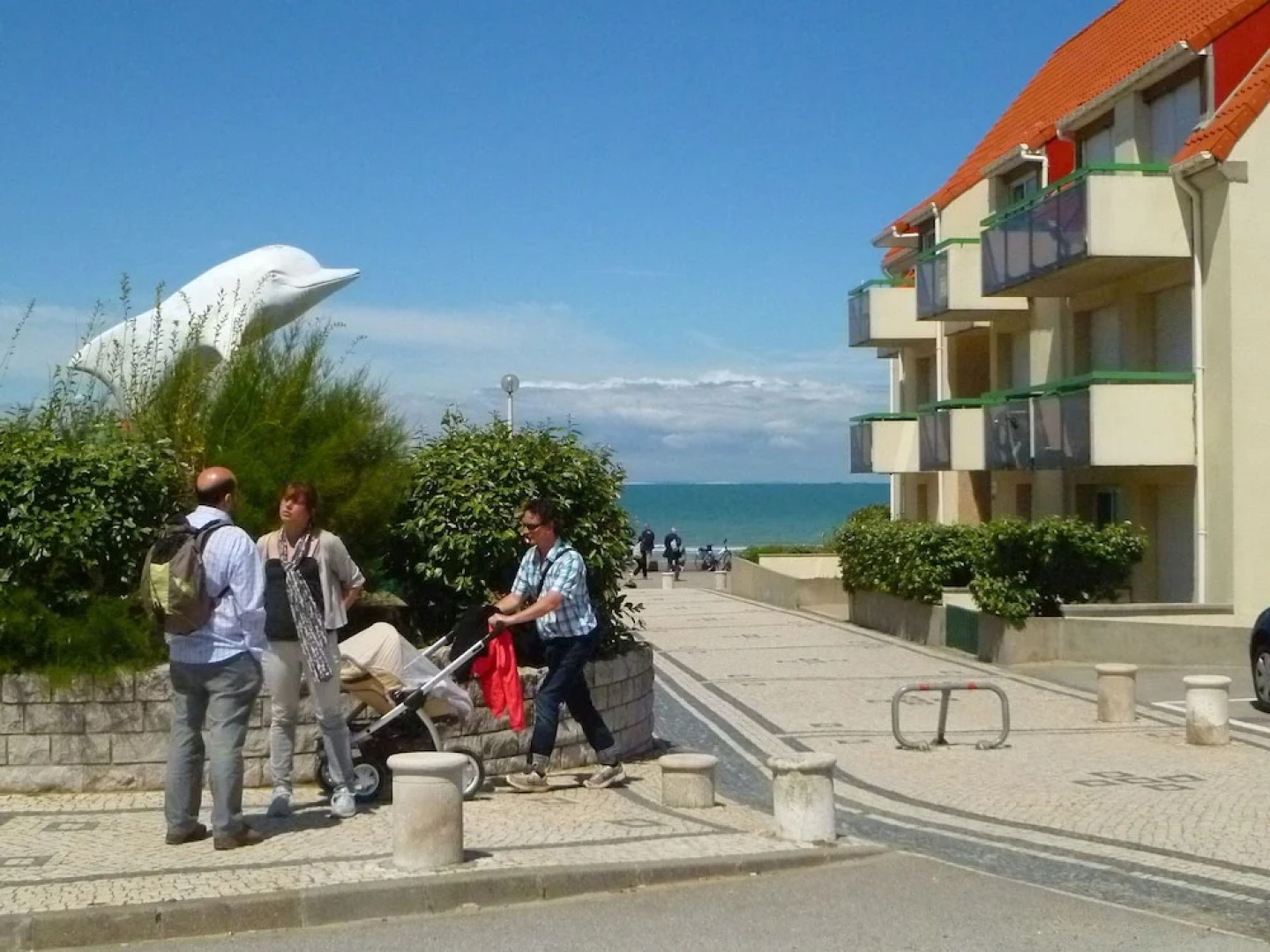 A Pleasant Little Studio Apartment With a Terrace, 30 Metres From the Beach