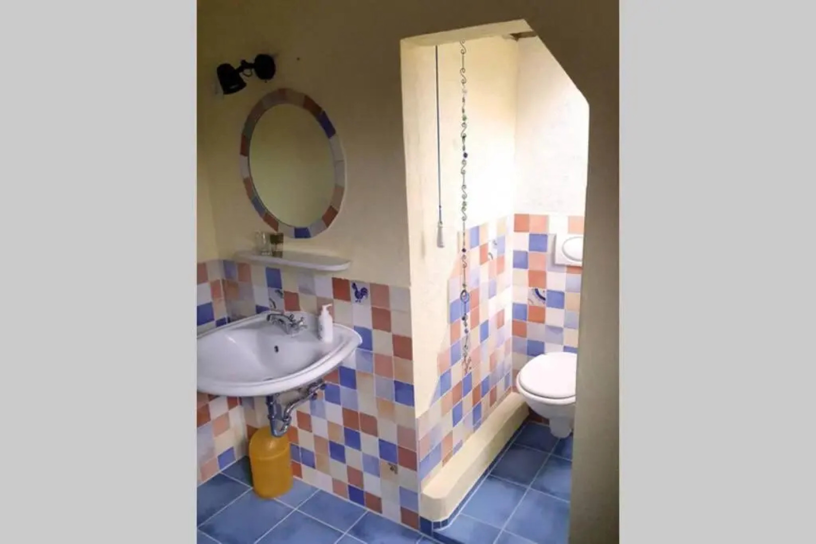 Carl 7 - Ruhig, Bezaubernd, Eigen