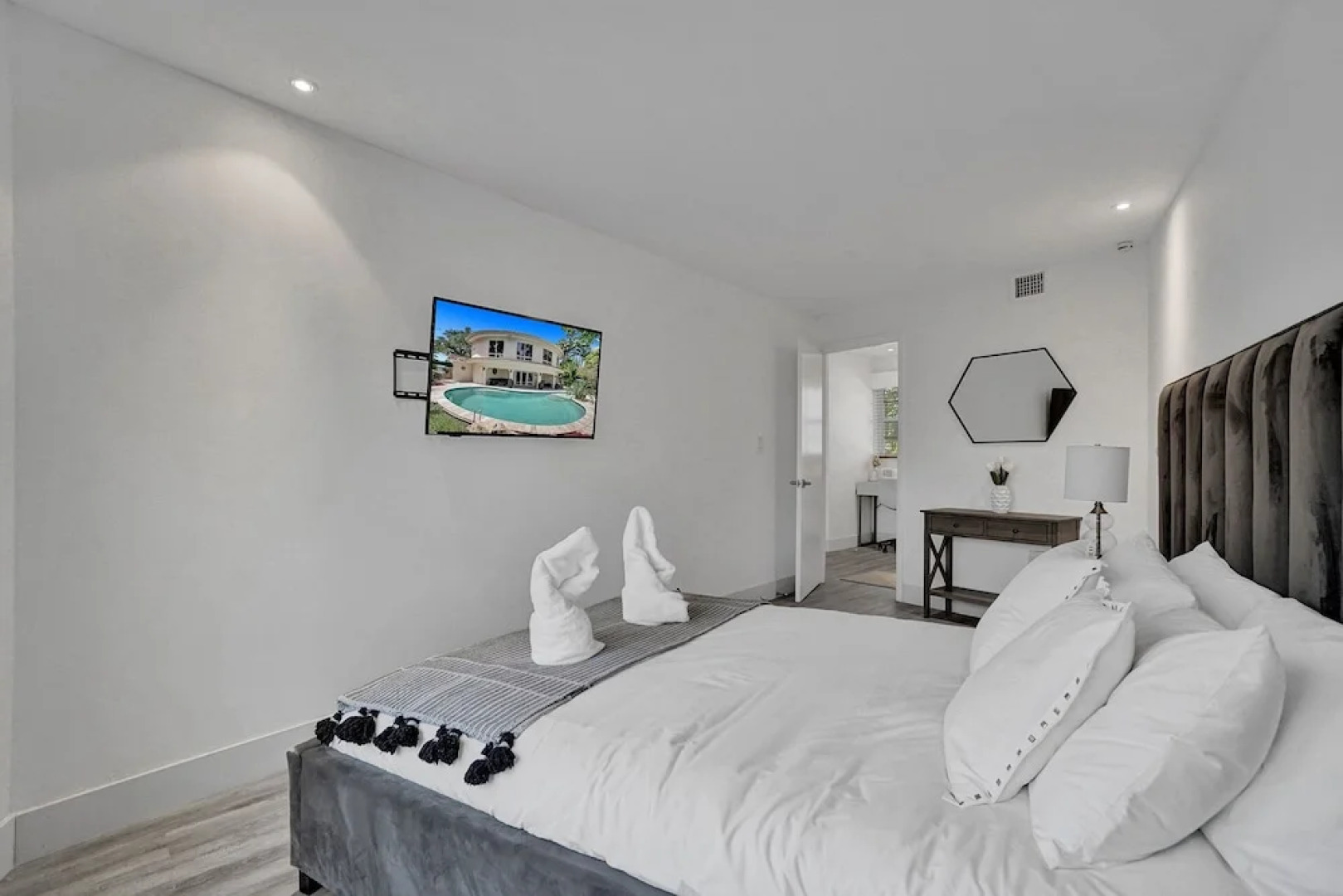 Waterfront 7BR Villa with Heated Pool