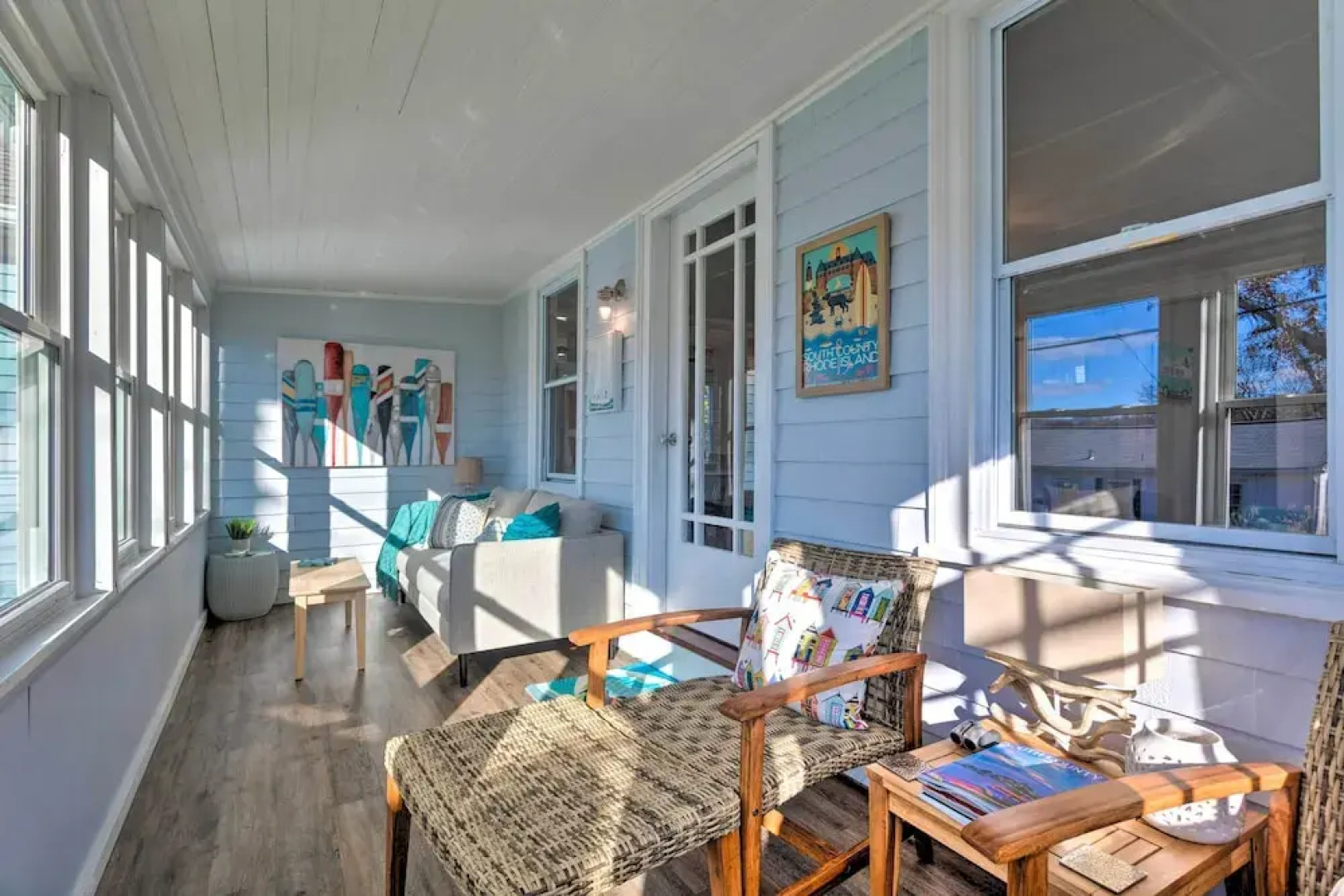 Cozy Coastal Cottage: 5 Mi to Narragansett Beach!