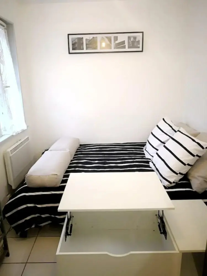 Studio in Montargis, With Wifi