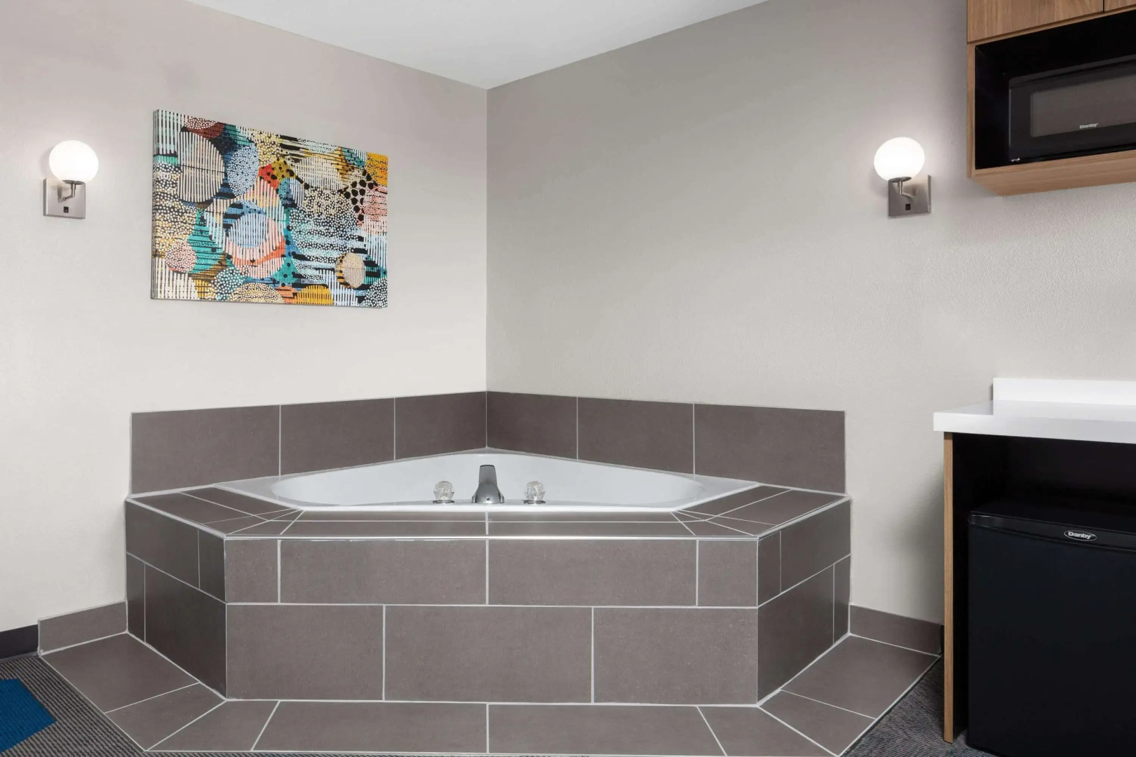 Microtel Inn & Suites by Wyndham Rapid City