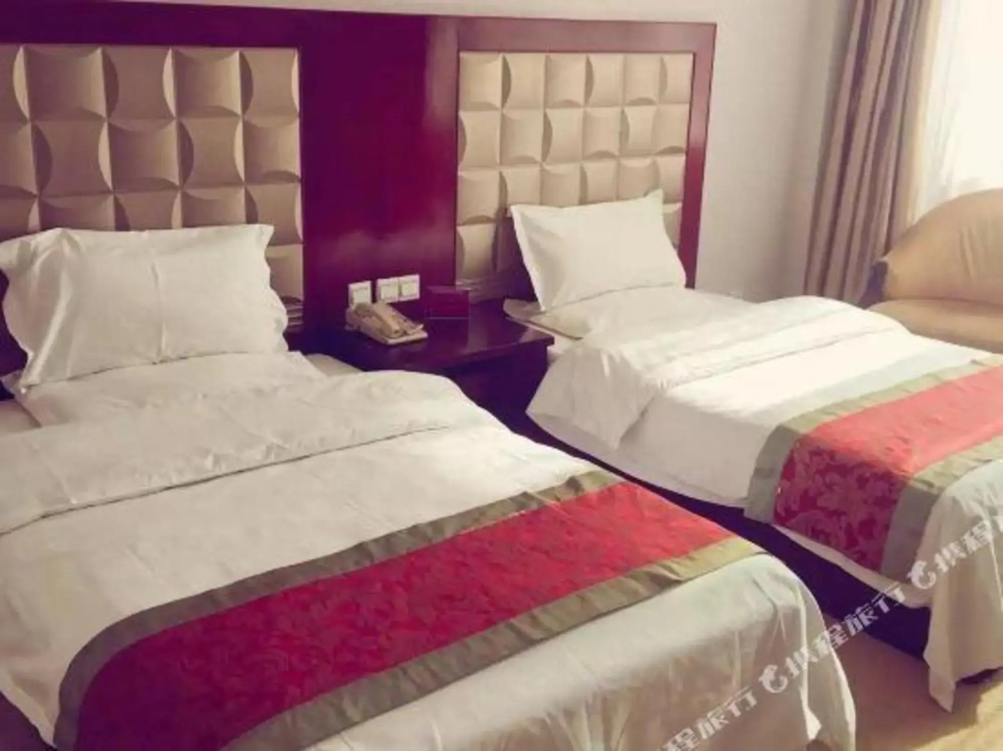 Longxi jinrui star hotel