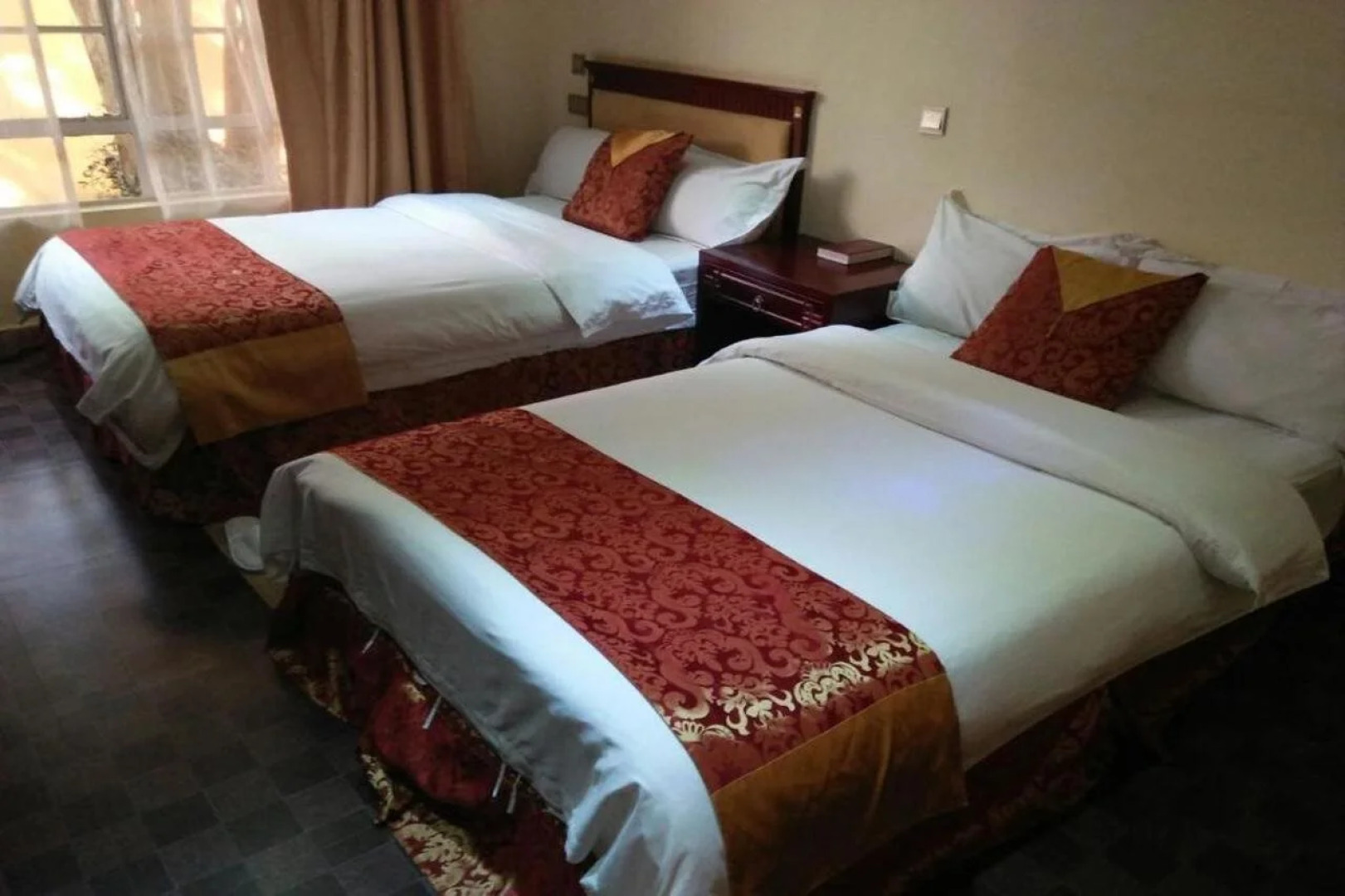 Falcon Heights Hotel