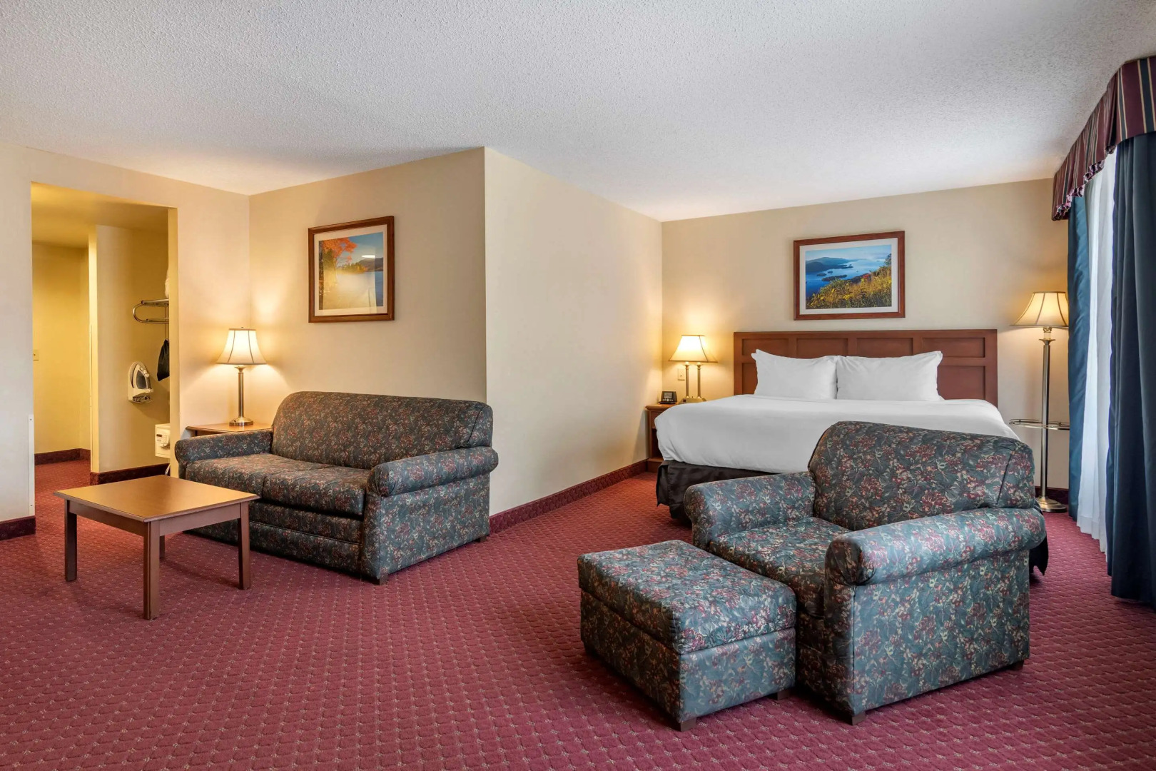 Comfort Inn & Suites Lake George