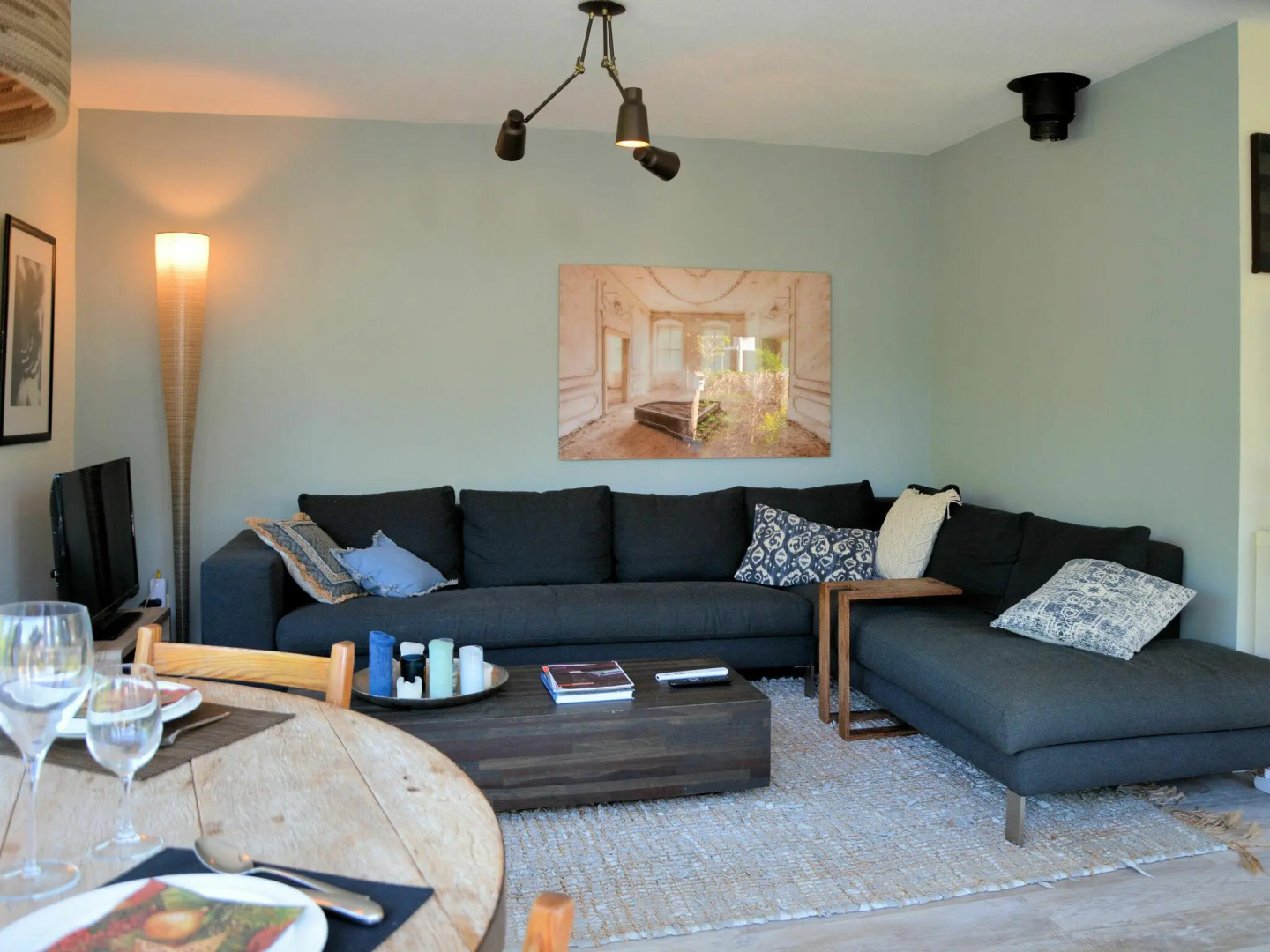 Serene Holiday Home in Noordwijk with Terrace