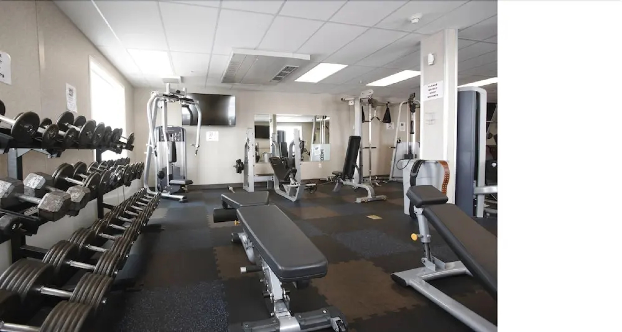 Arctic Oilfield Hotel