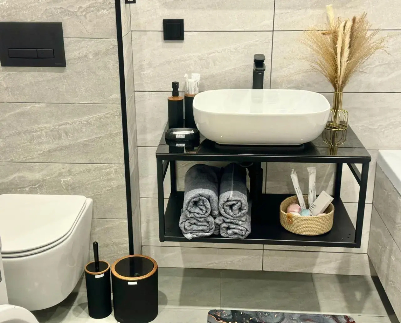 Апартаменты на Павловском тракте 196/2