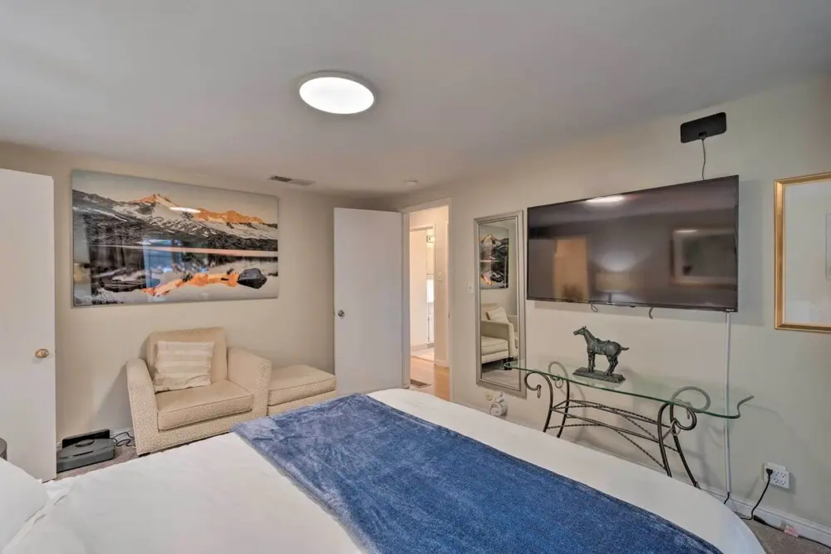 Spacious Wine Country Home: 1 Mi to Downtown Lodi!