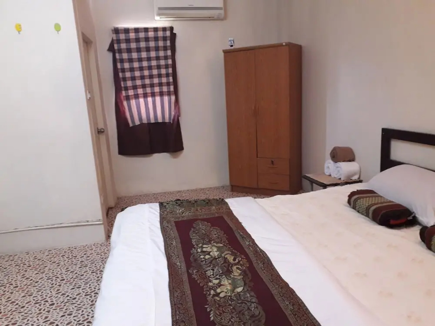 At Puangpetch Mukdahan