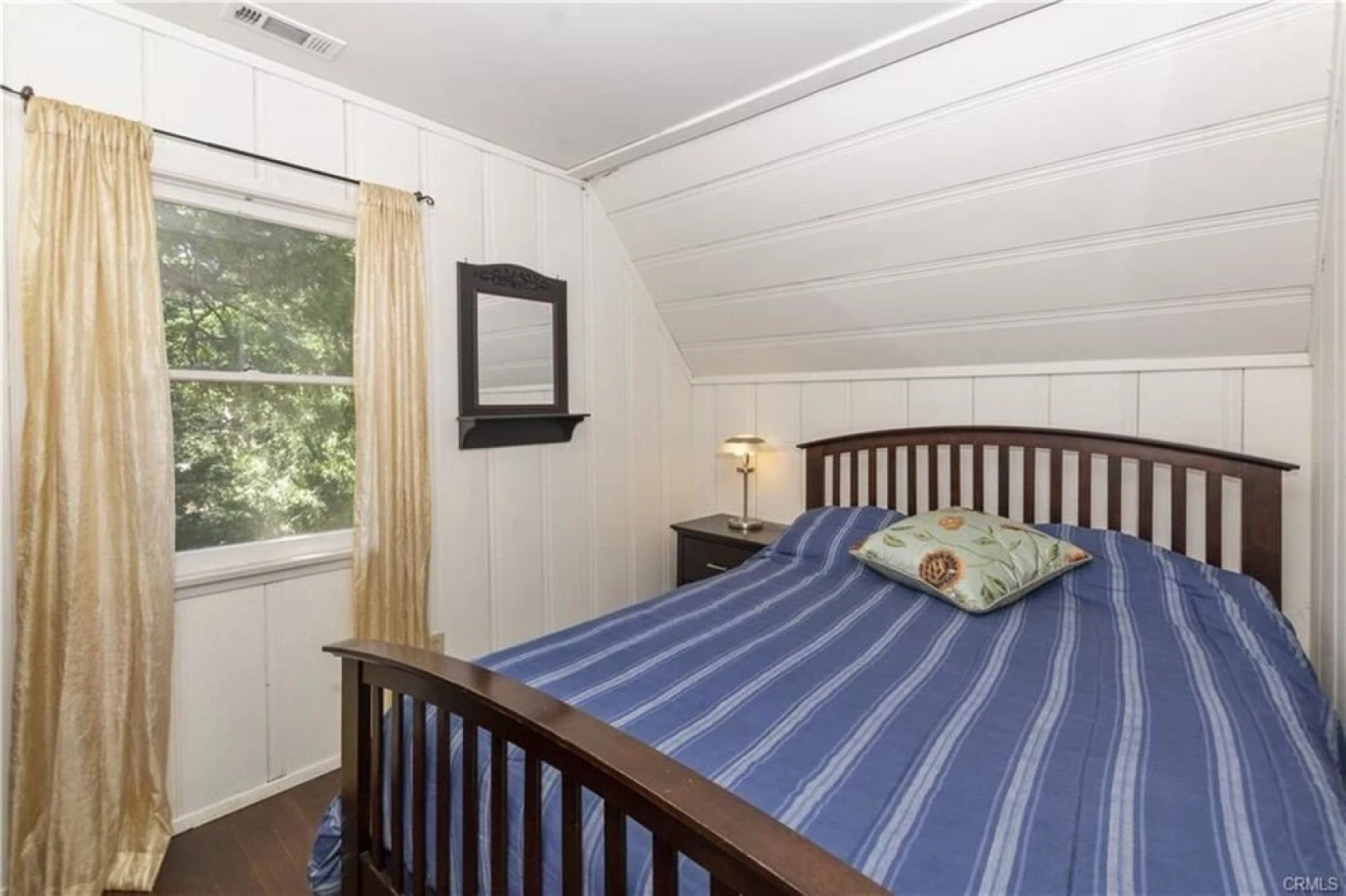 Bluebell House 5 Bedrooms 2 Bathrooms Home