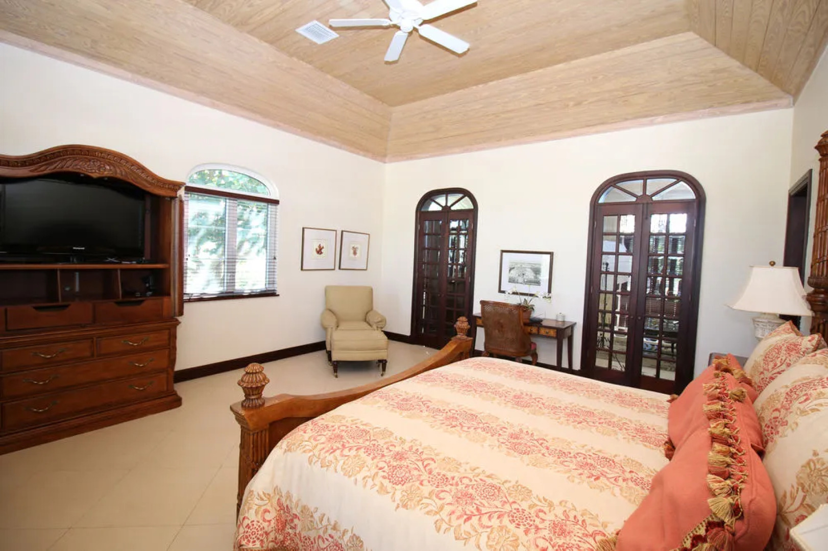 Waterside Escapes Villa