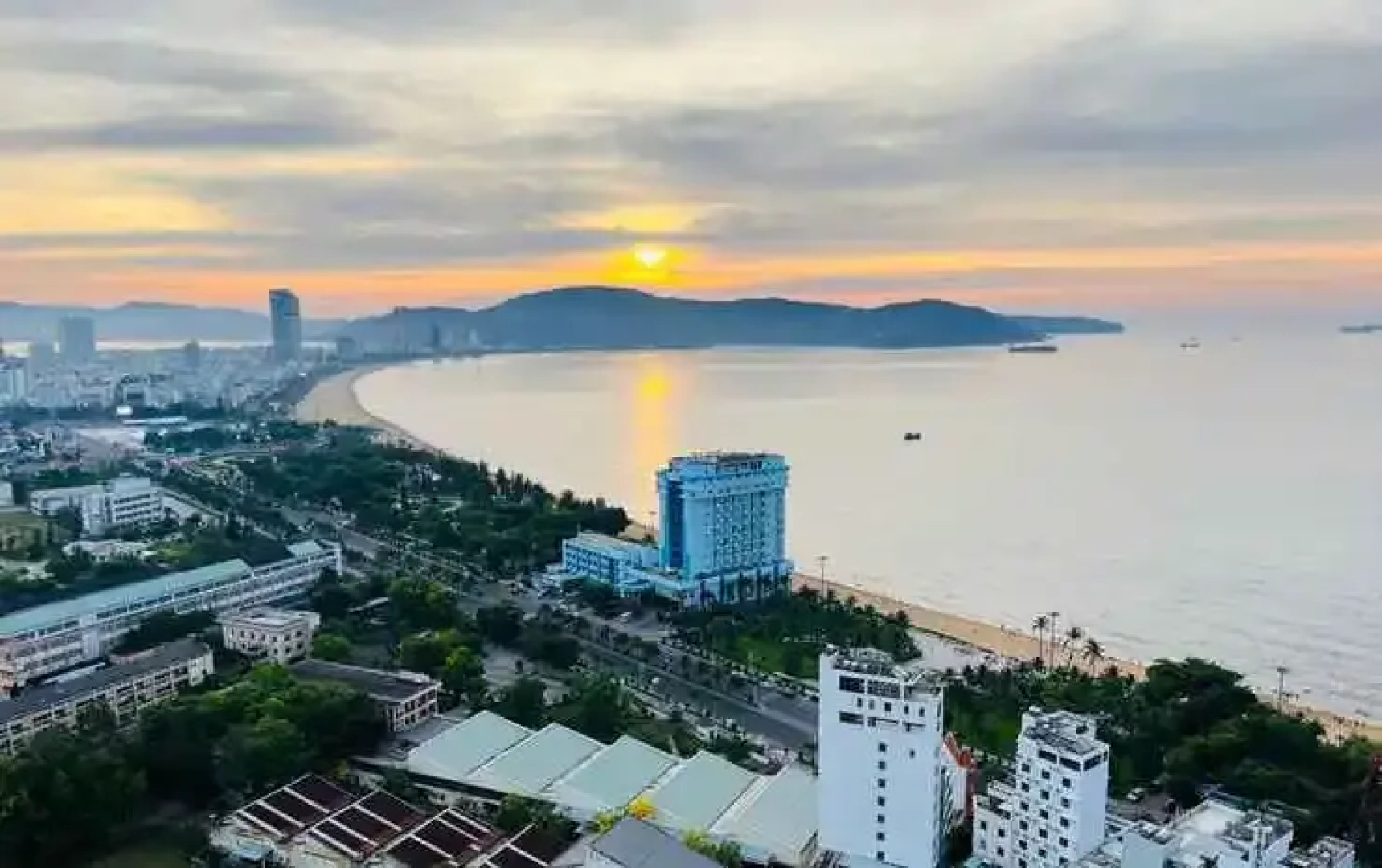 Sea Tower Apartment Quy Nhon - Hung Dong Tourist