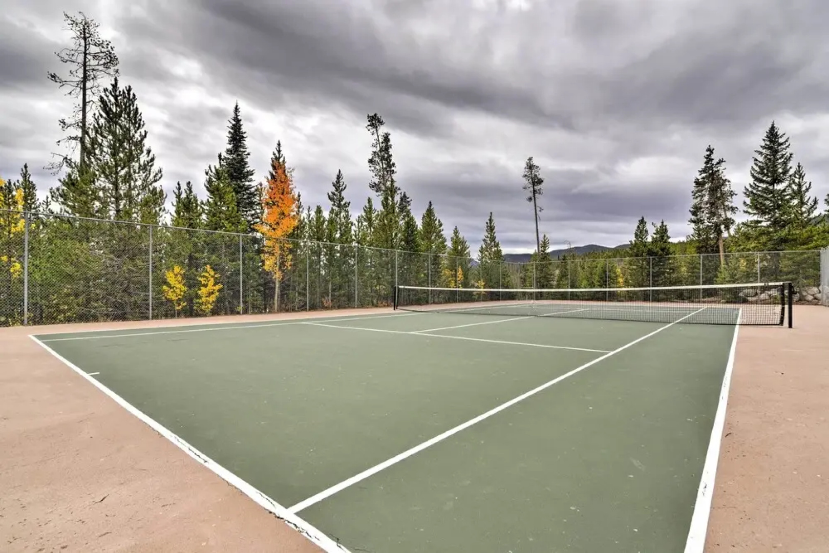 Mtn-view Gem w/ Community Perks in Silverthorne!