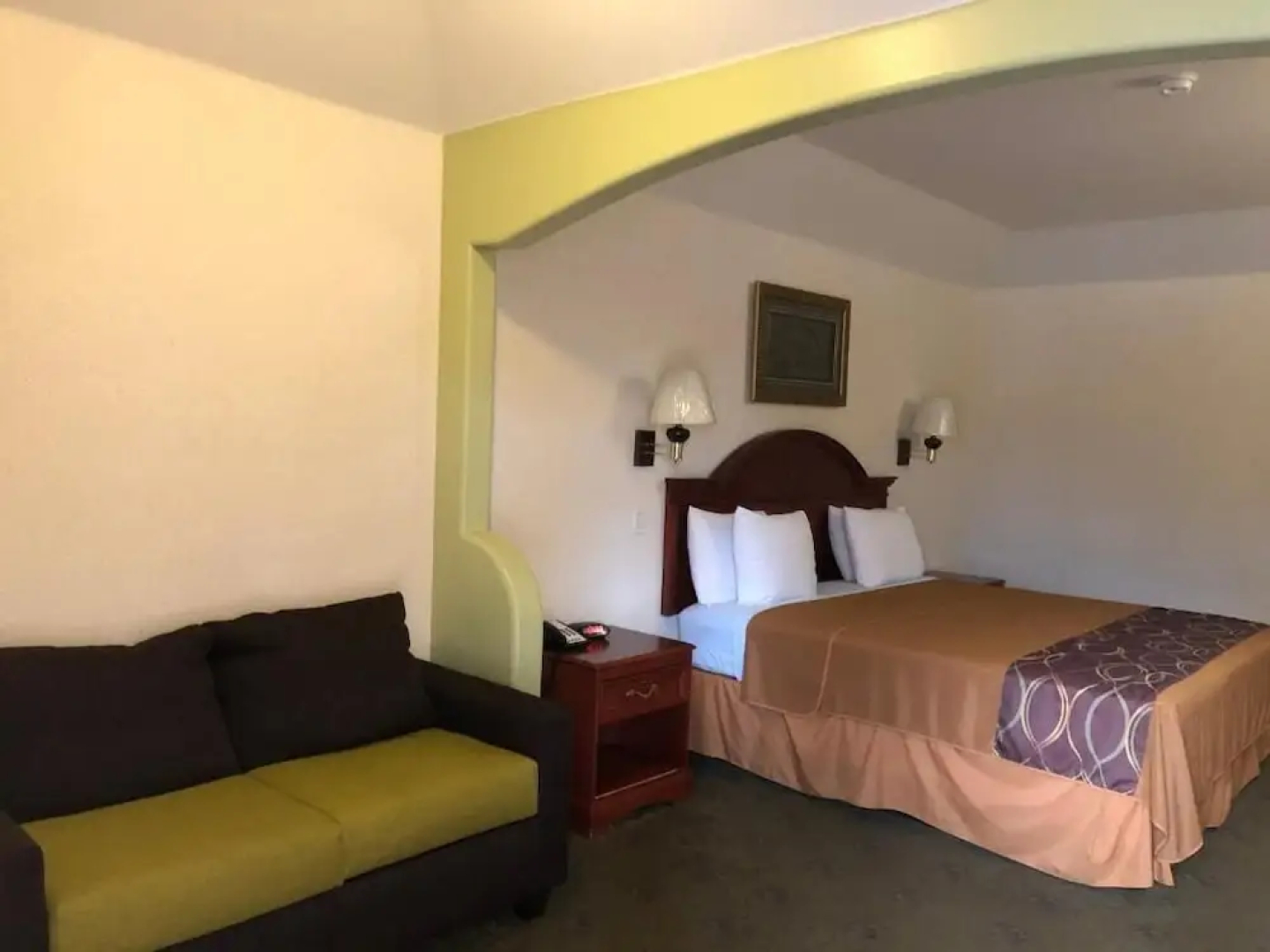 Executive Inn And Suites