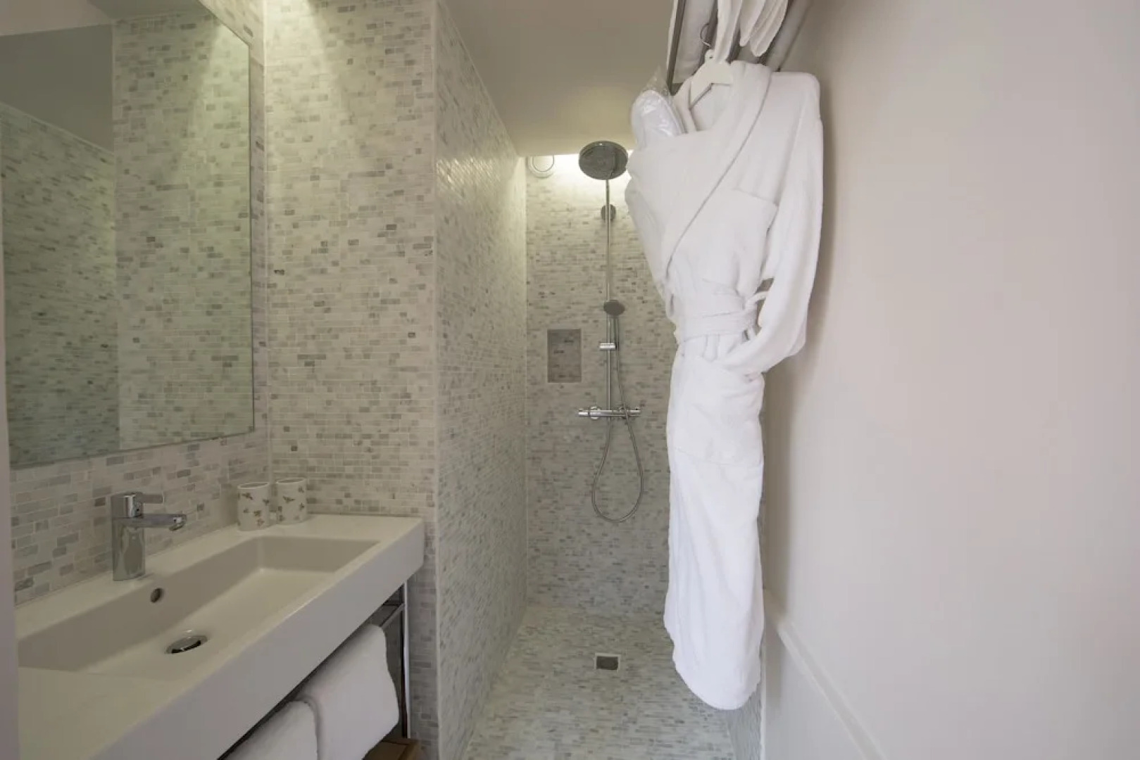 Hôtel de la Villeon - Hôtel 4**** - Bar - Jardins avec vues sur les vignobles - 50mns au sud de Lyon, en Ardèche