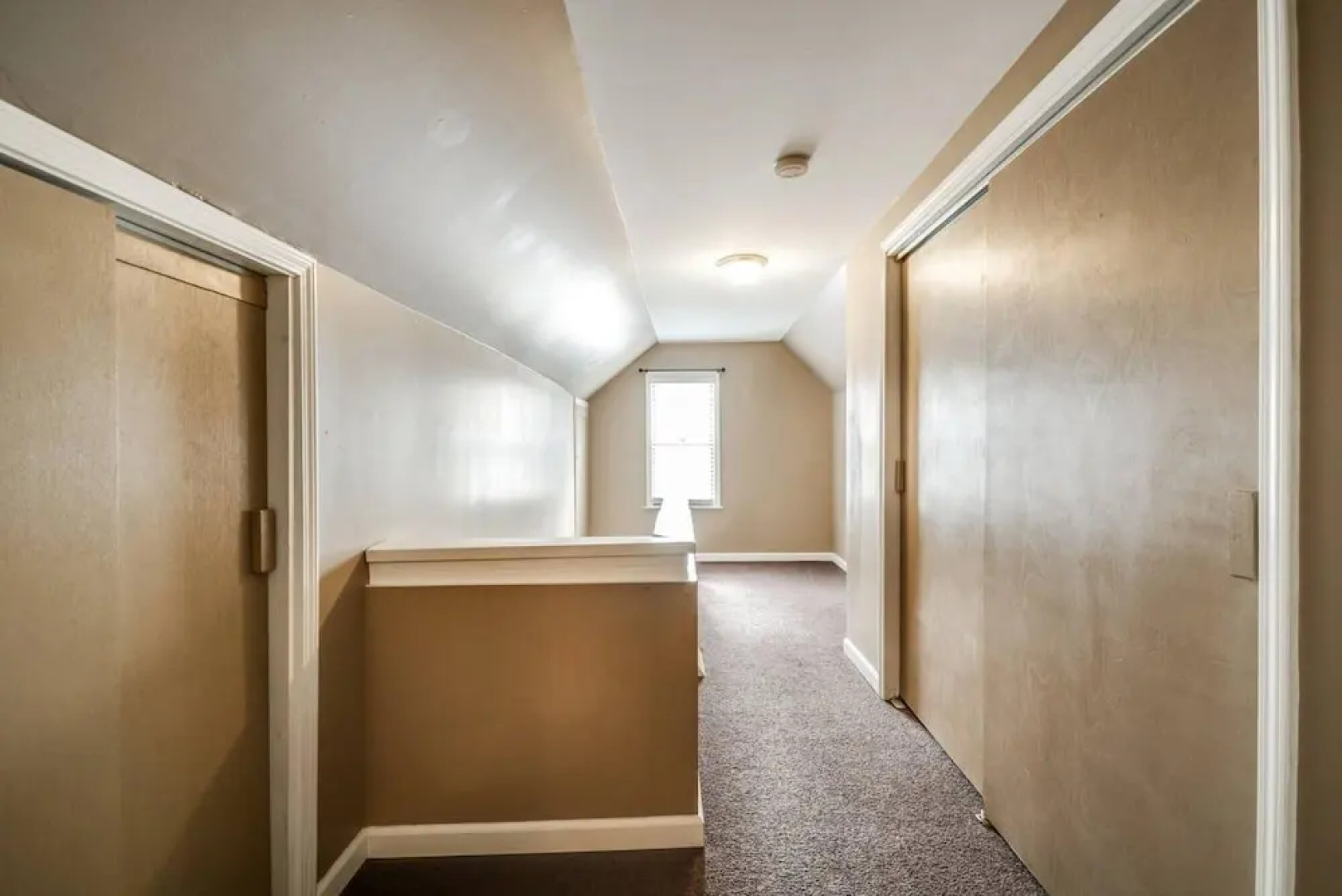 Shiny and Comfortable Oakland House
