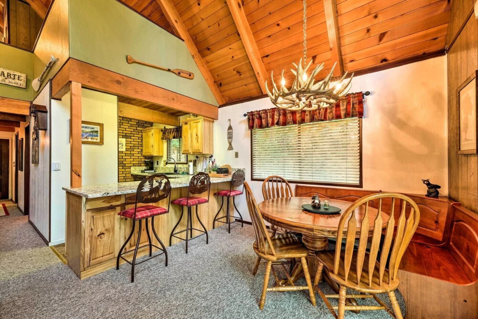 Twain Harte Mountain Cabin w/ Deck - 3 Mi to Dtwn