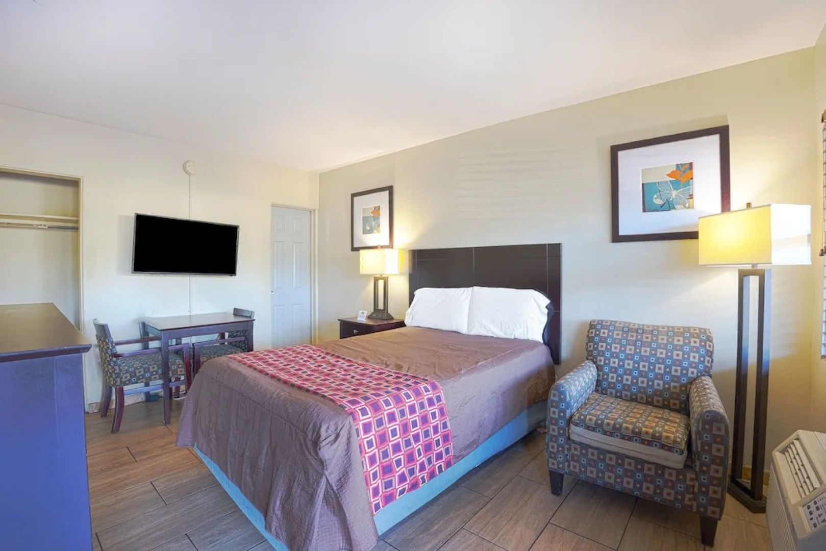 Sunrise Inn by OYO Titusville FL