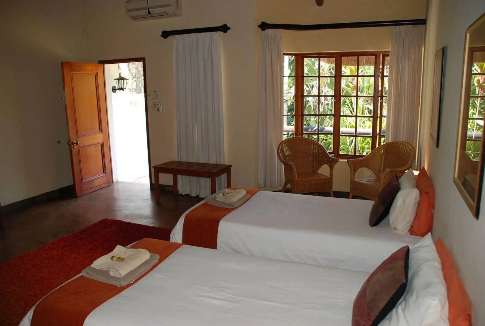 Hamilton Parks Country Lodge