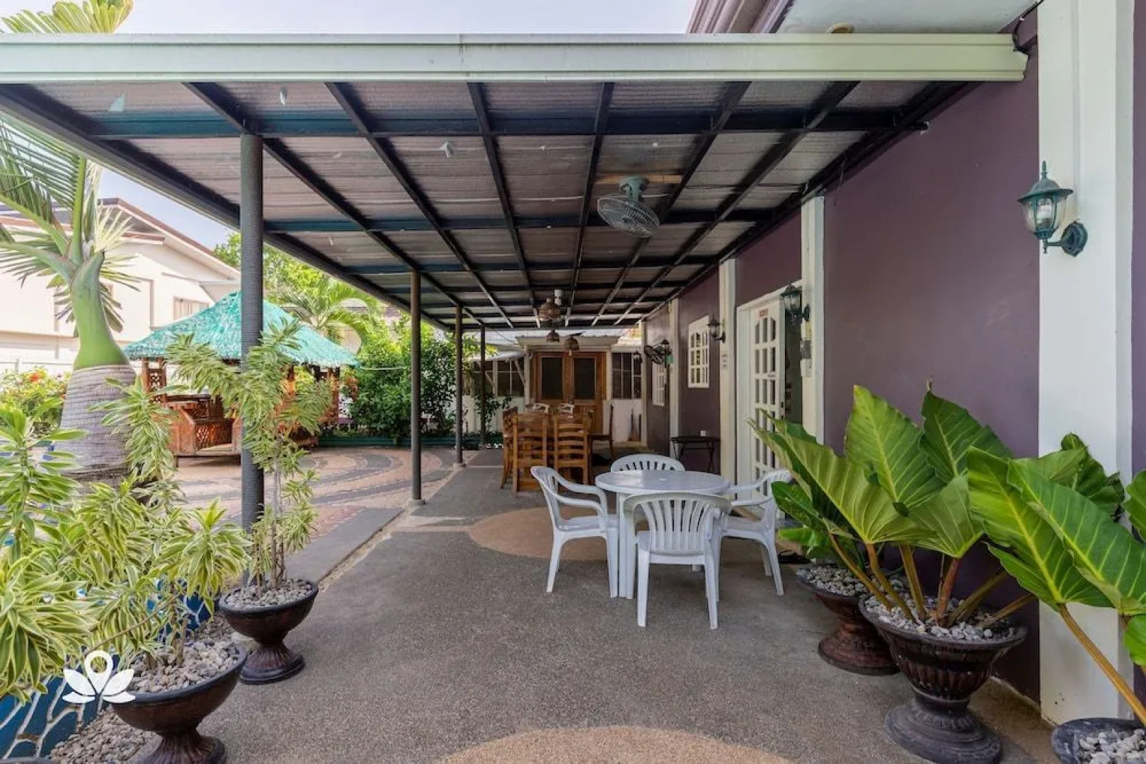 ZEN Rooms Ice Bear Inn Panglao