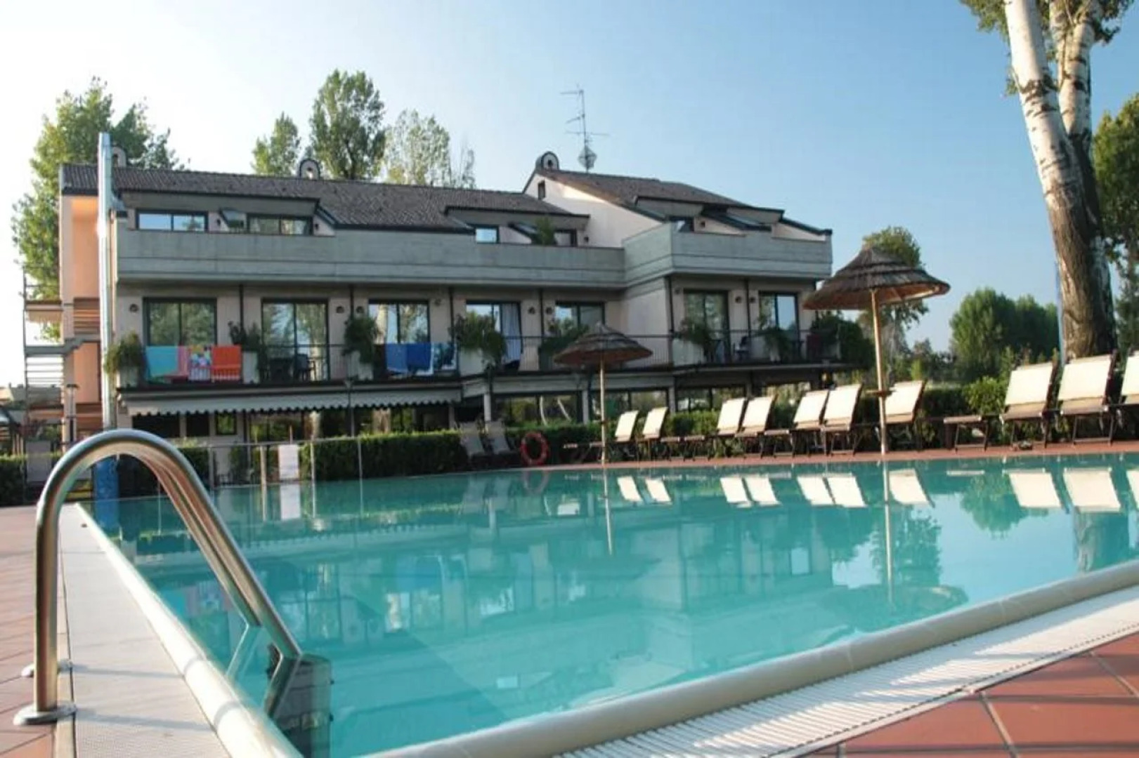 Yachting Hotel Mistral