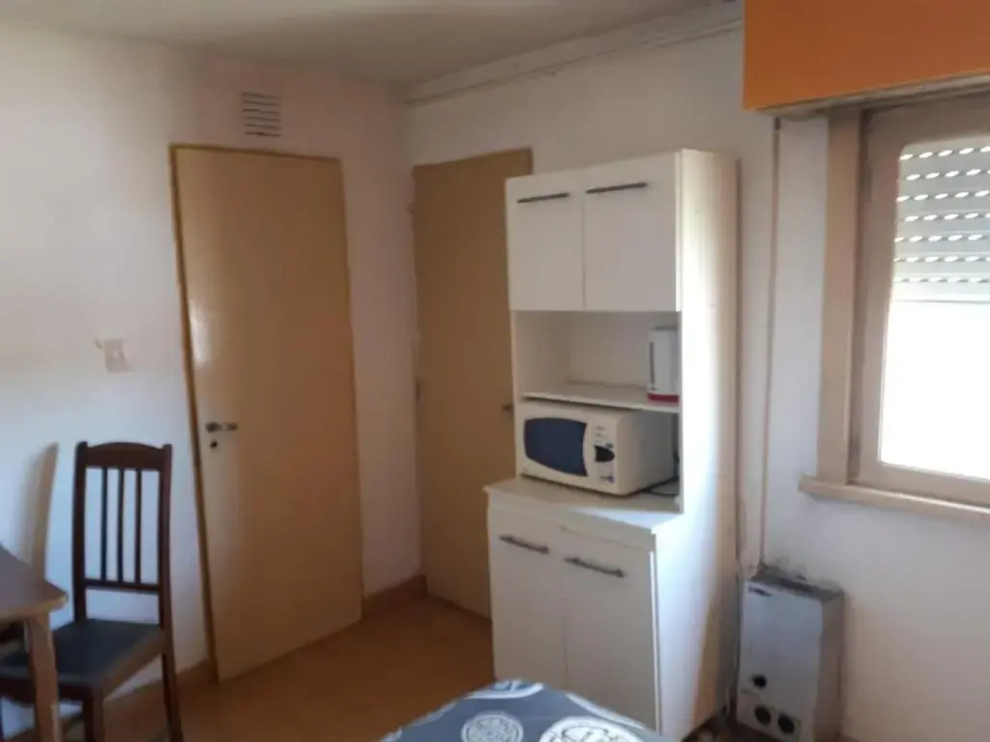 Habitacion economica con estacionamiento Necochea