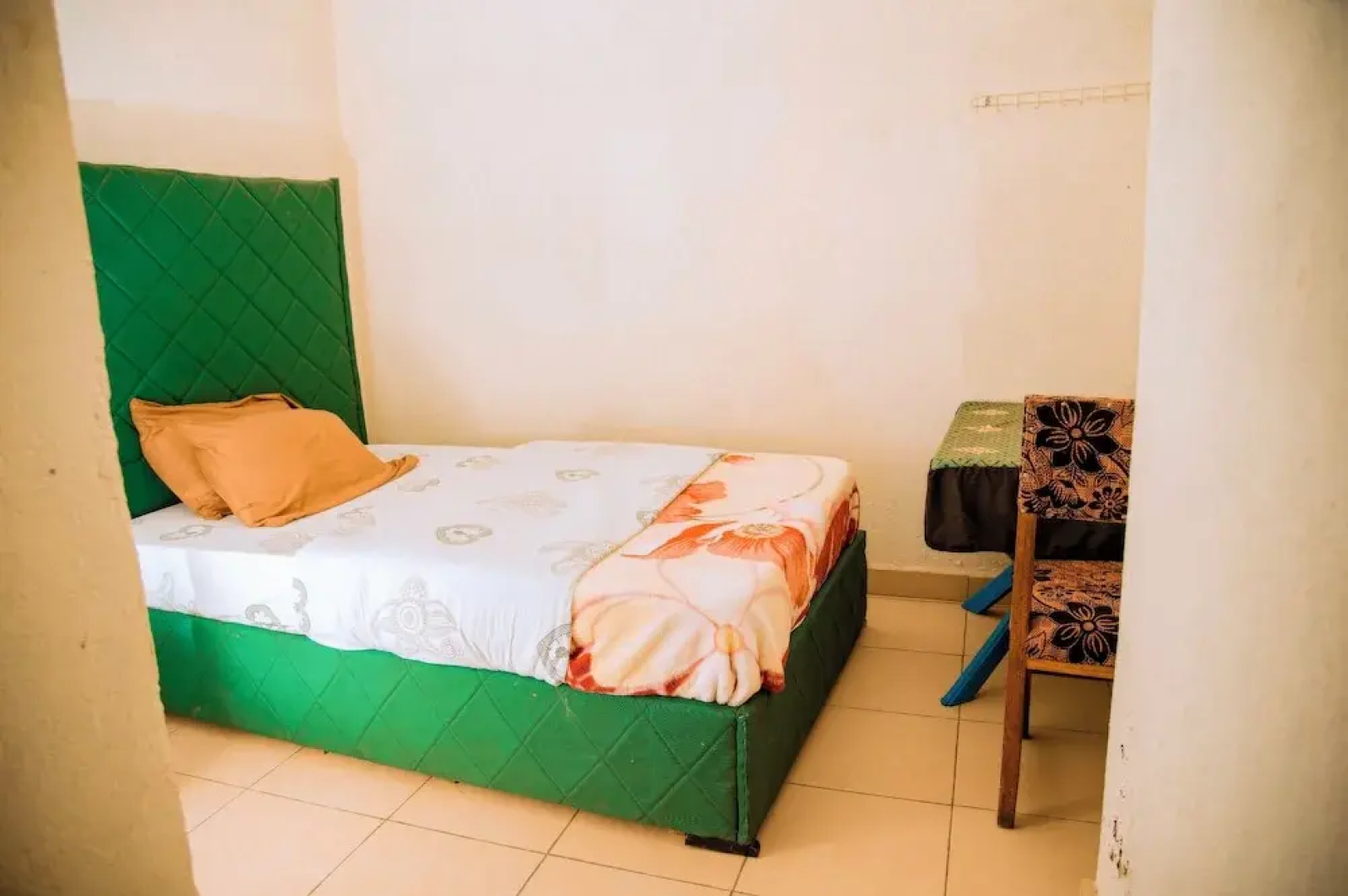 Fidos Guest House