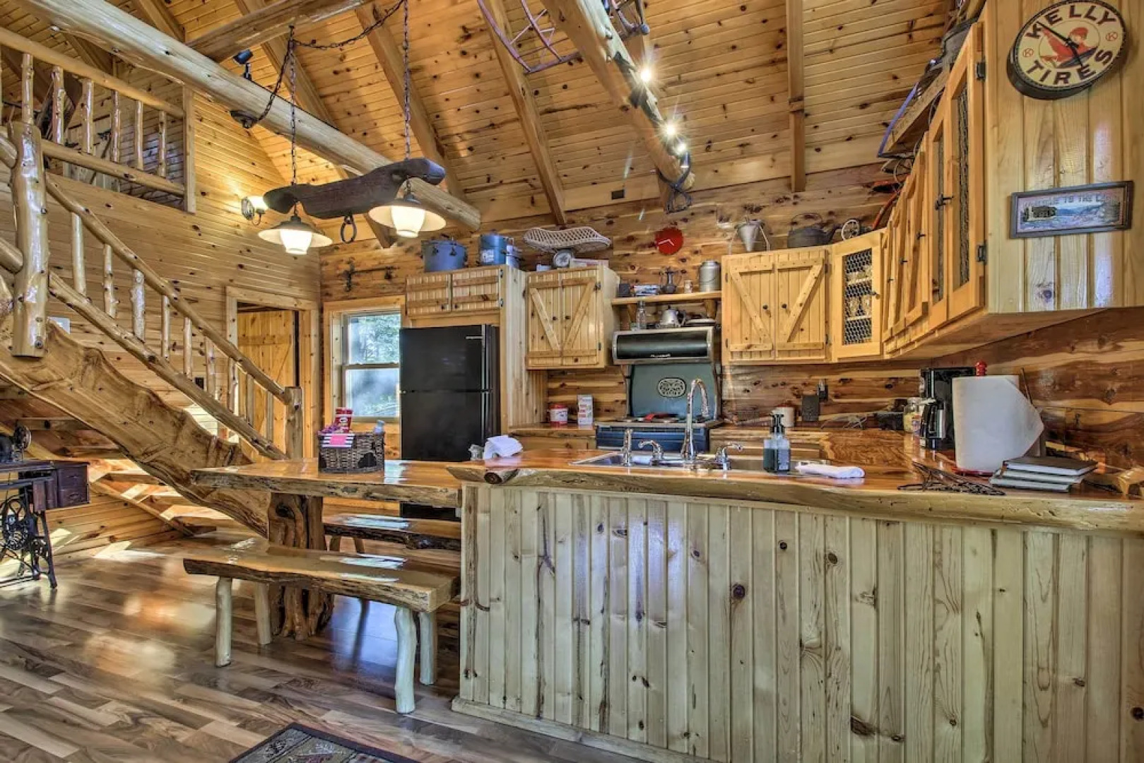 Macks Creek Cabin on 30 Acres w/ Dock & Watercraft