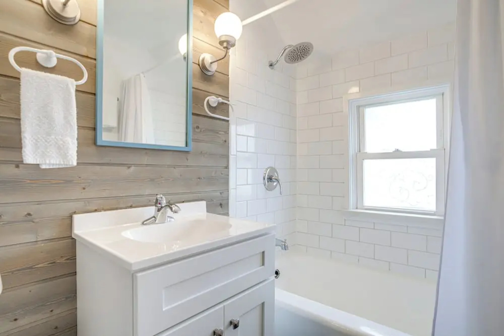 2 Mi to Downtown: Tranquil Abode in Chincoteague!